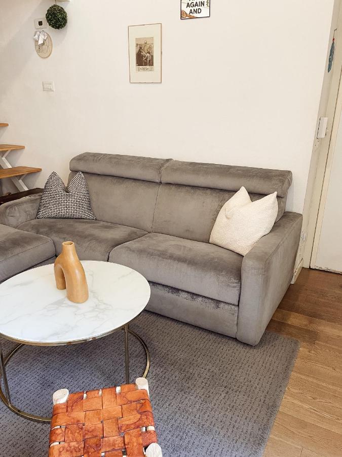 ミラノAccogliente Loft A 8 Min Dal Duomoアパートメント エクステリア 写真